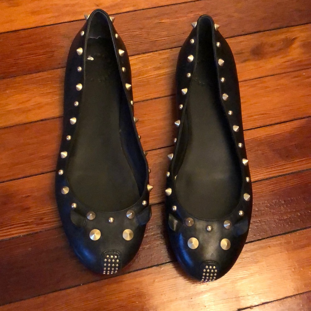 Just the most adorable MARC JACOBS flats EVER!